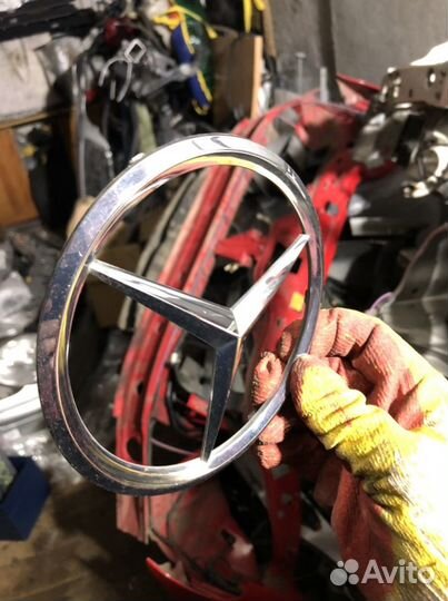 Эмблема значок мерседес решётки капота slk r170