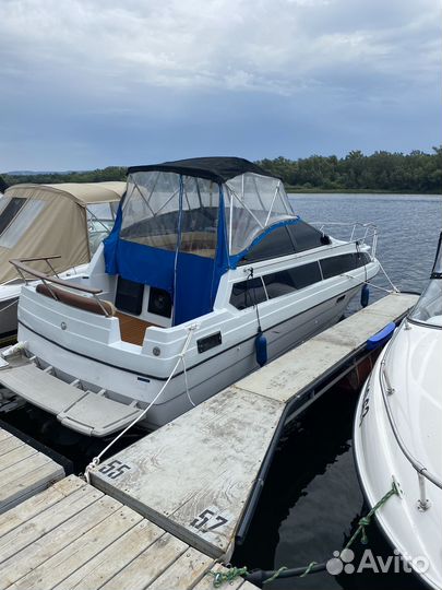 Катер каютный bayliner