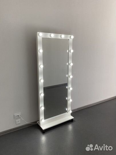 Ростовое зеркало