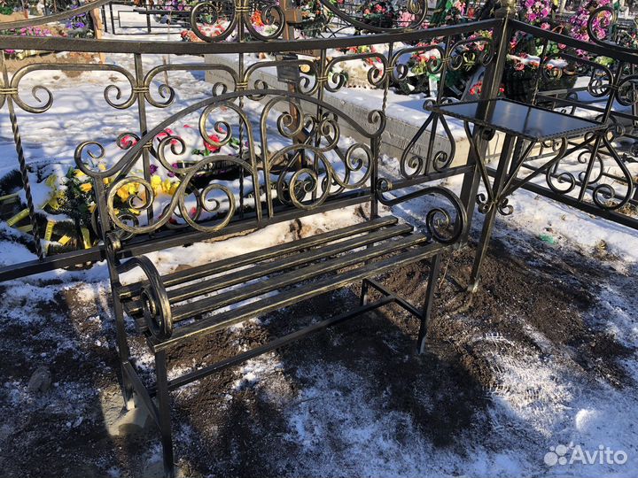 Ограды, лавочки, столики, кресты