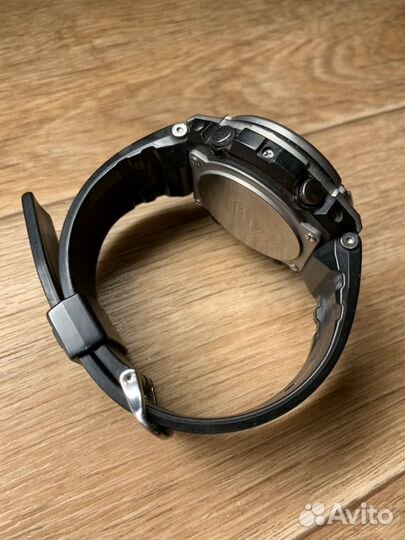 Часы Casio G-Shock