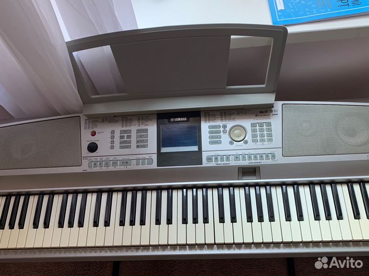 Синтезатор yamaha portable grand DGX-305