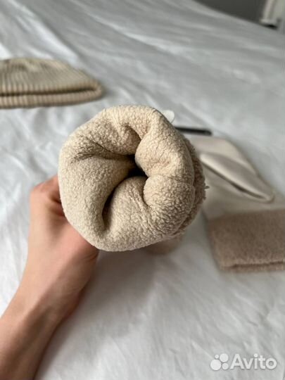 Шапка H&M + варежки