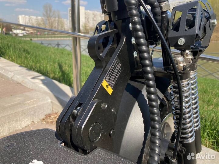 Электросамокат kugoo M5 2023 новый