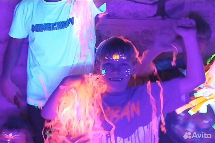 Неоновое бумажное шоу, аниматоры для детей