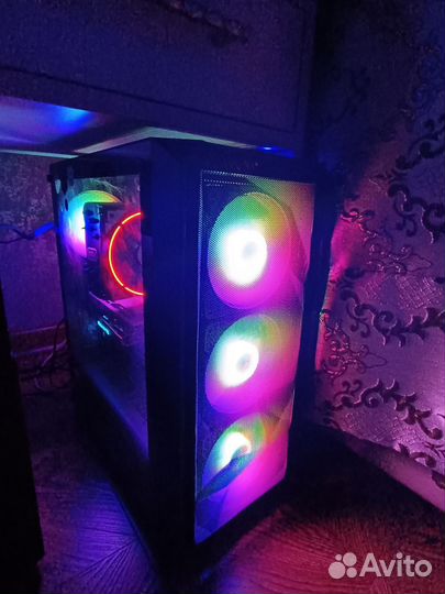 Мощный Игровой Компьютер Монитором RGB gaming gooo
