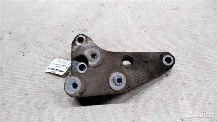 Кронштейн МКПП левый Opel Astra G 98-05г