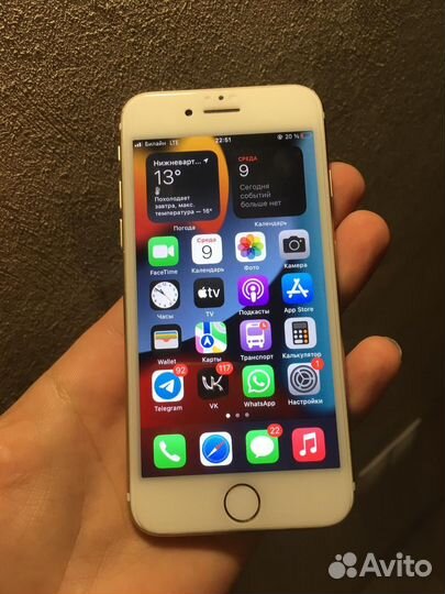 Телефон iPhone 7