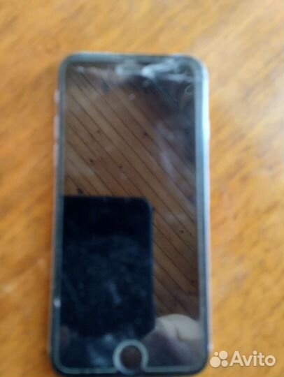 Телефон iPhone 6s