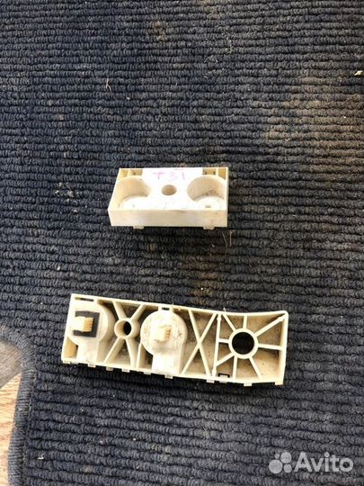 Крепление бампера заднее правое Nissan X-Trail T31