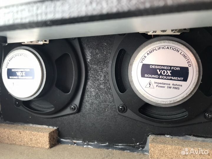 Басовый комбоусилитель VOX Pathfinder Bass 10