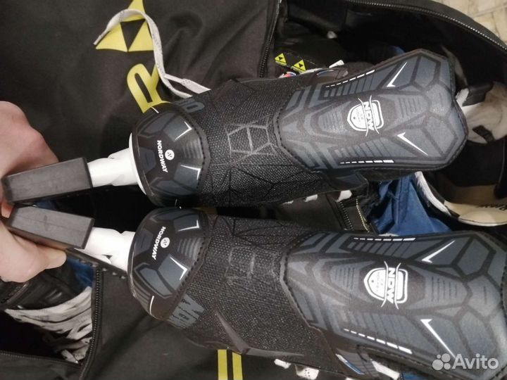 Коньки хоккейные детские 36