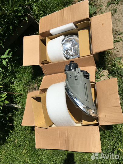 Фара правая VW New Beetle depo 441-1190R-LD-EM