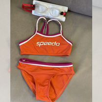 Купальник и очки Speedo