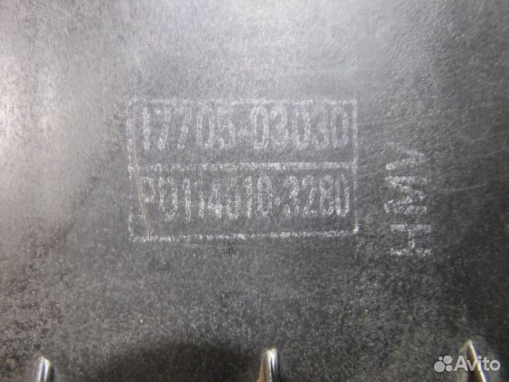 Корпус воздушного фильтра Toyota Camry