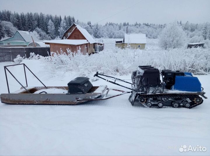 Мото-буксировщик