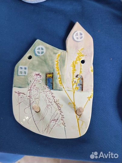 Керамическая ключница