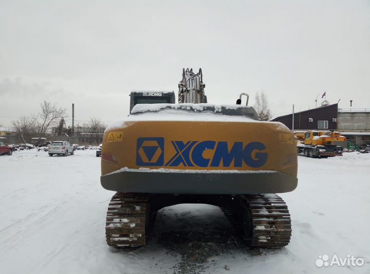 Гусеничный экскаватор XCMG XE215C, 2023