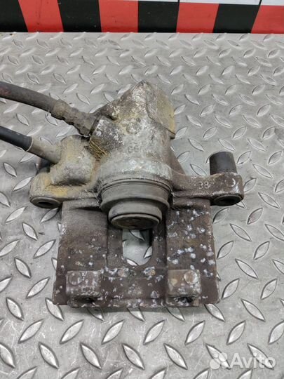 Суппорт задний правый для Mazda 5 2007