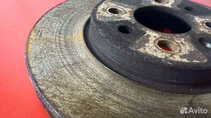 Диск тормозной передний левый Opel Astra H 1.6