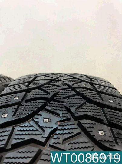 Bridgestone Blizzak Spike-02 235/45 R18 95T
