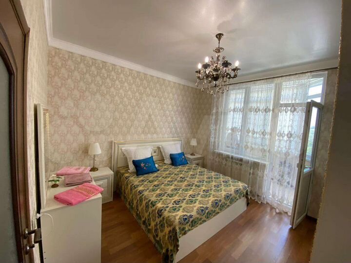 2-к. квартира, 90 м², 11/16 эт.