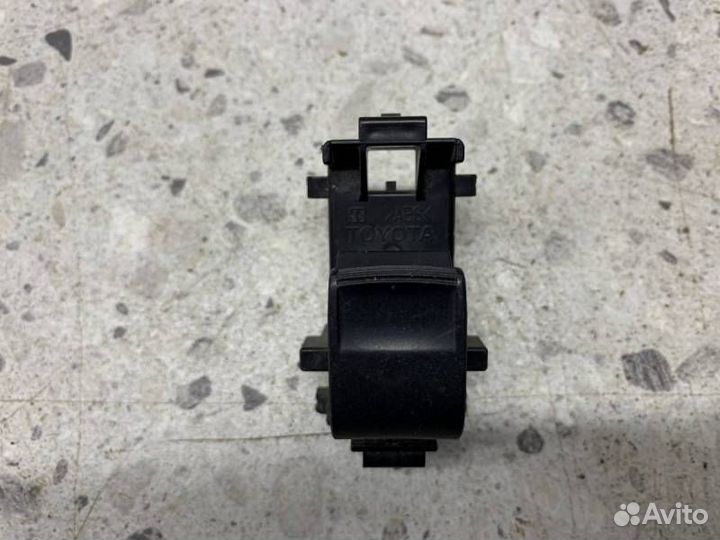 Кнопка стеклоподъемника Toyota Auris E150 2006-201