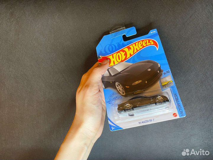 Hot wheels машинки