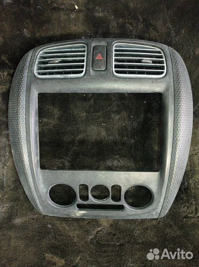 Рамка магнитофона Mazda Familia BJ3P B3ME