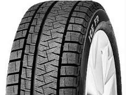 Pirelli Formula Ice FR 215/50 R17