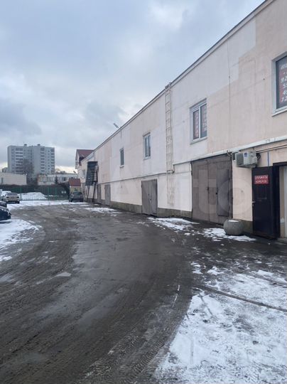 Гараж, > 30 м²