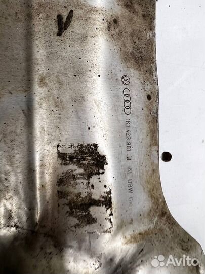 Экран рулевой рейки Skoda Yeti 2017