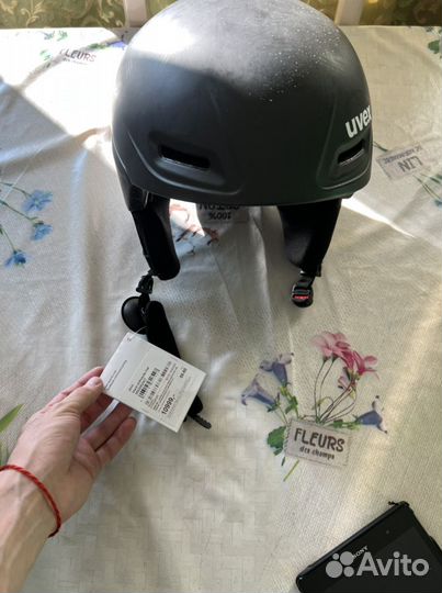 Горнолыжный шлем