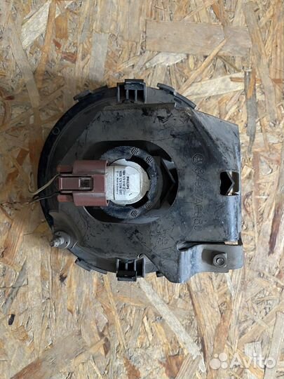 Фара противотуманная Subaru legacy outback BG9