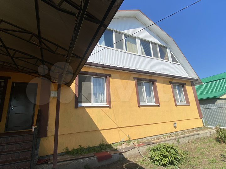 Дом 180 м² на участке 7 сот.