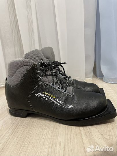 Ботинки лыжные, 38 размер