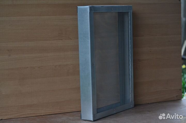 Изолятор для пчел