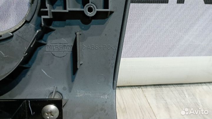 Накладка панели на торпеду Nissan tiida