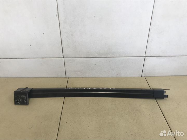 Направляющая стекла Navara (D40) 2005-2015