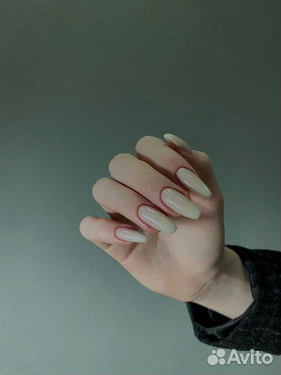 Маникюр педикюр