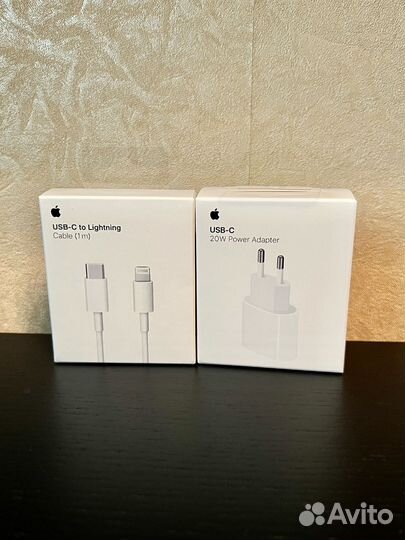 Зарядное устройство на iPhone 20W (новое)