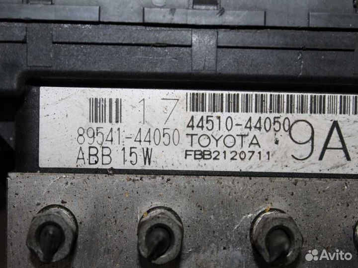 Блок ABS toyota avensis verso ipsum picnic ACM20 A