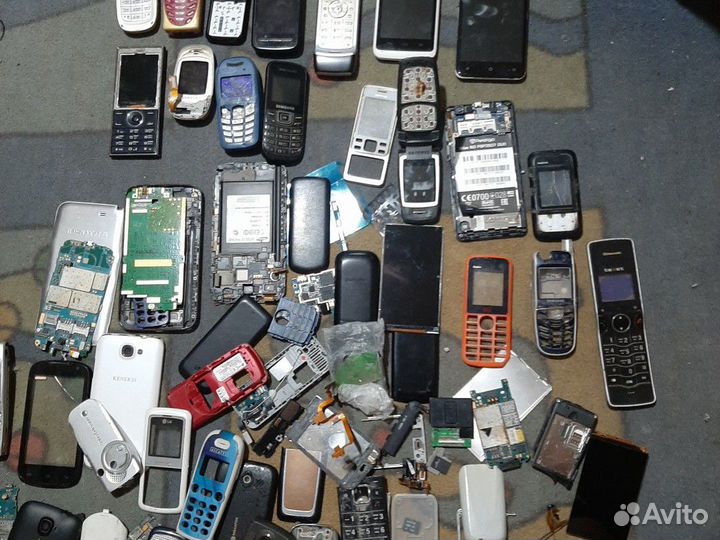 Запчасти на телефон