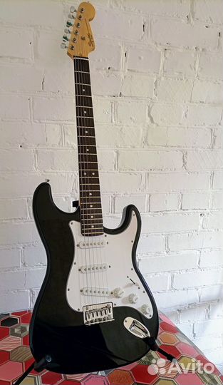 Электрогитара Fender Squier MM