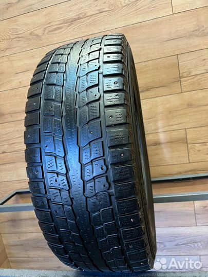 Dunlop SP Winter Ice 01 265/60 R18