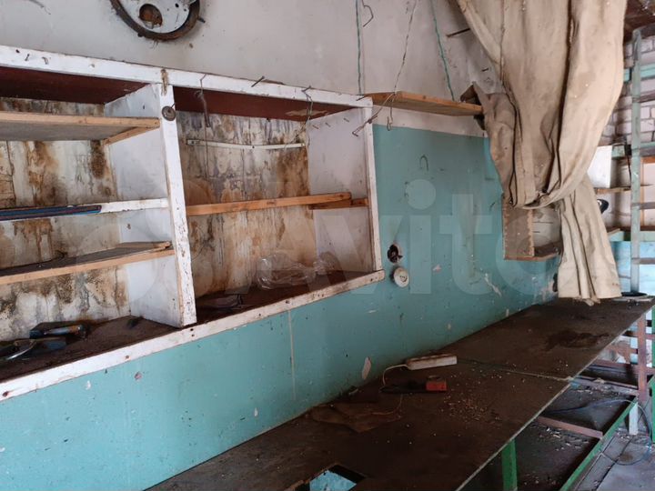 Гараж, > 30 м²