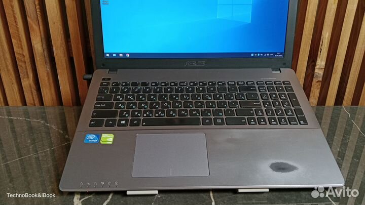 Игровой ноутбук Asus X550C на Core I7