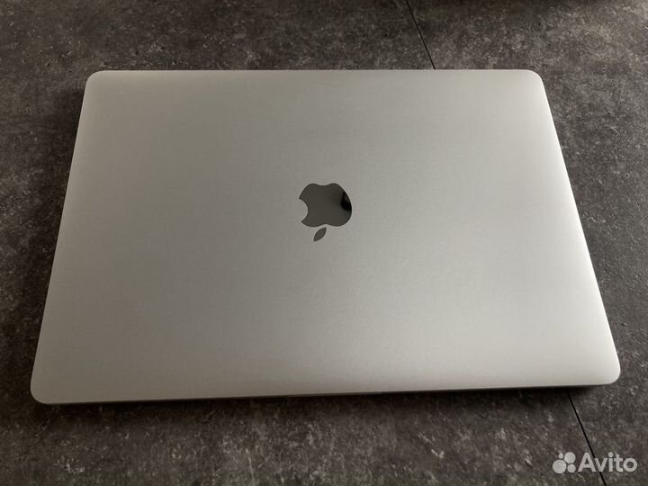 MacBook Pro 13 2019 i5/512/16 2.4Гц