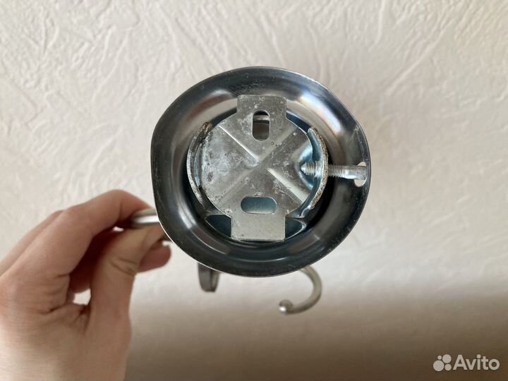 Крючок настенный