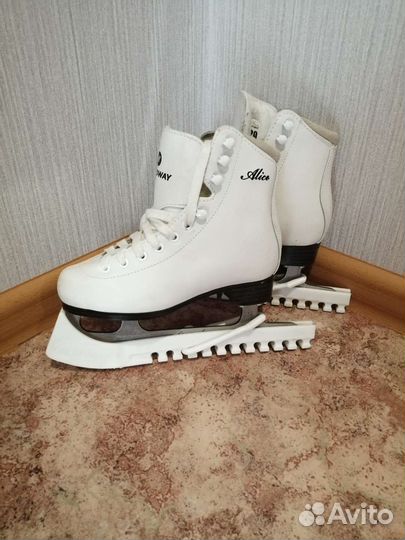 Коньки фигурные